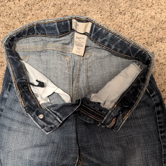 GAP Kids Blue Jeans - Picture 3 of 3
